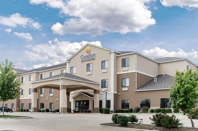 Comfort Inn & Suites Lawrence - University Area in Lawrence, KS