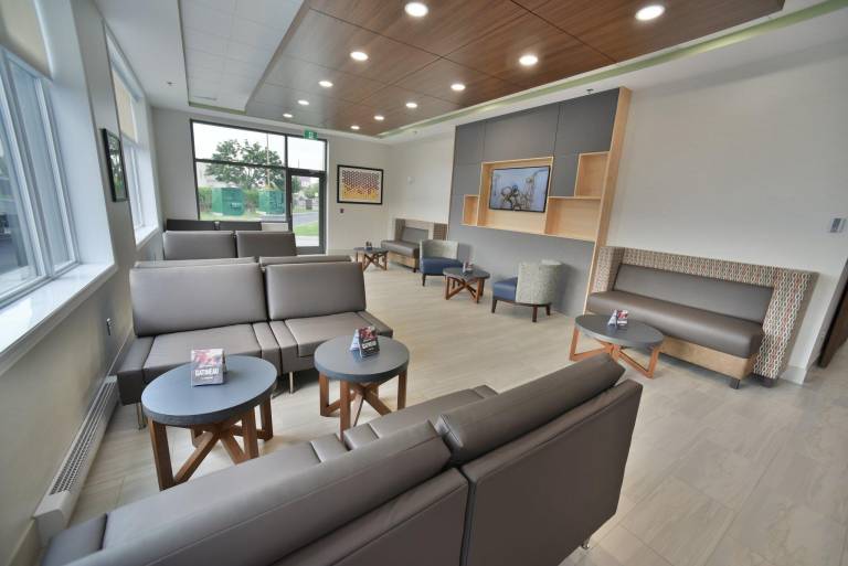 Holiday Inn Express & Suites Gatineau - Ottawa By IHG — photo 2