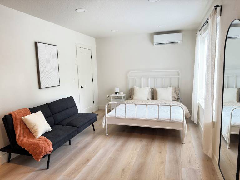 Apartment  Sunnyside - Walnut Grove