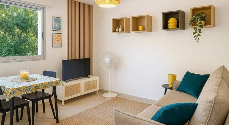 Rental apartment with 1 room for 2 persons in Bandol