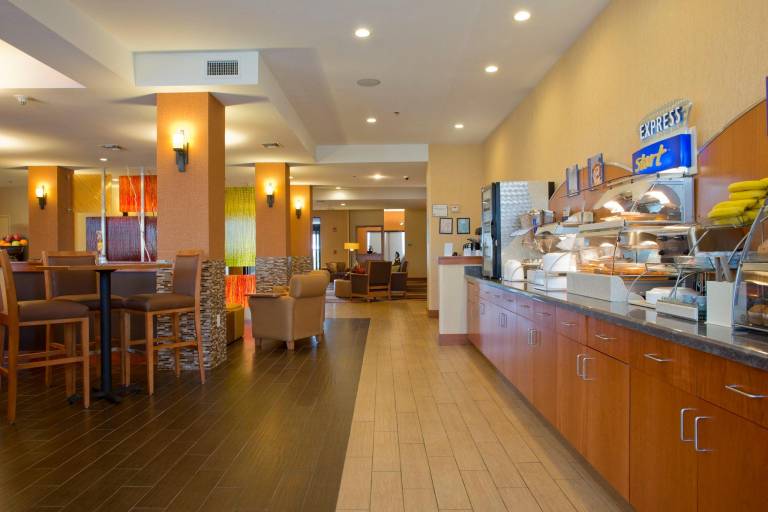 Holiday Inn Express Hotel & Suites Prattville South By IHG — photo 5