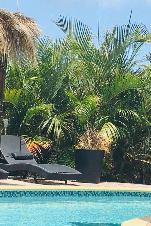 Rental apartment with patio, grill & pool — photo 3