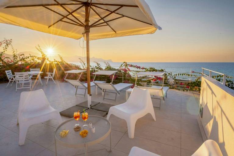 Child-friendly house with garden & patio | Sea view | Close to the beach | Good for workation | Dogs allowed — photo 3