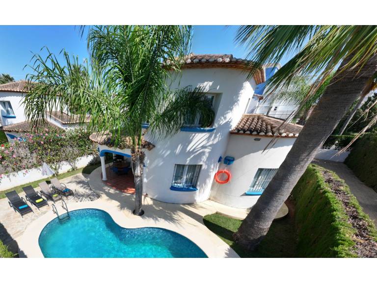 Villa with private pool, garden & barbeque in Denia