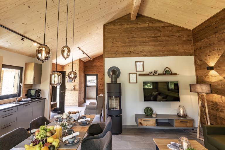 Fully equipped chalet with sauna, pool & patio | Pets allowed — photo 5