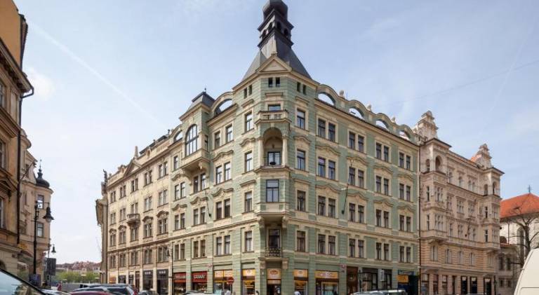 Big holiday apartment | Near Prague astronomical clock | Pets allowed — photo 3