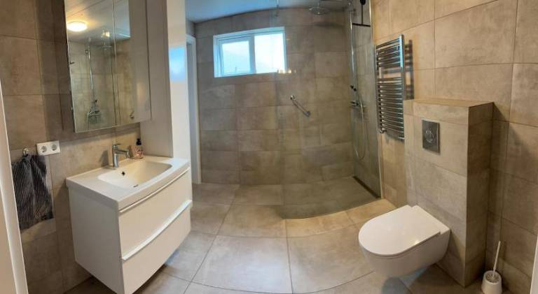 Fully equipped holiday apartment with patio | Pet-friendly — photo 2