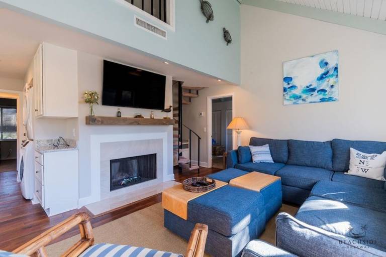 Vacation home with BBQ & pool | Lake view — photo 5