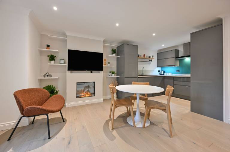 Apartment Frome