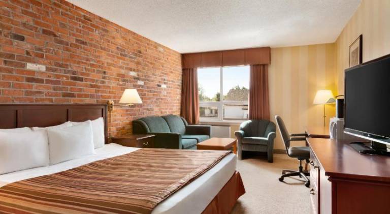 Travelodge by Wyndham North Bay Lakeshore — photo 2