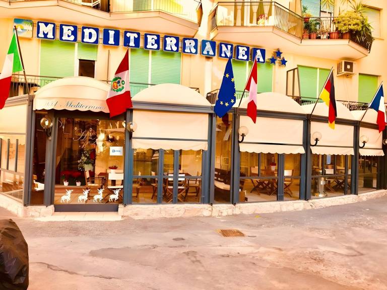 Hotel Mediterranea in Pietra Ligure