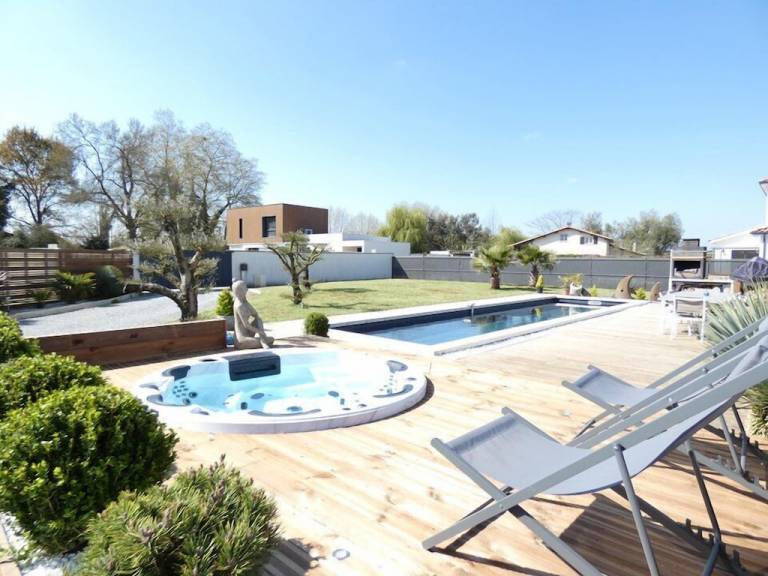 Maison de vacances Saubrigues