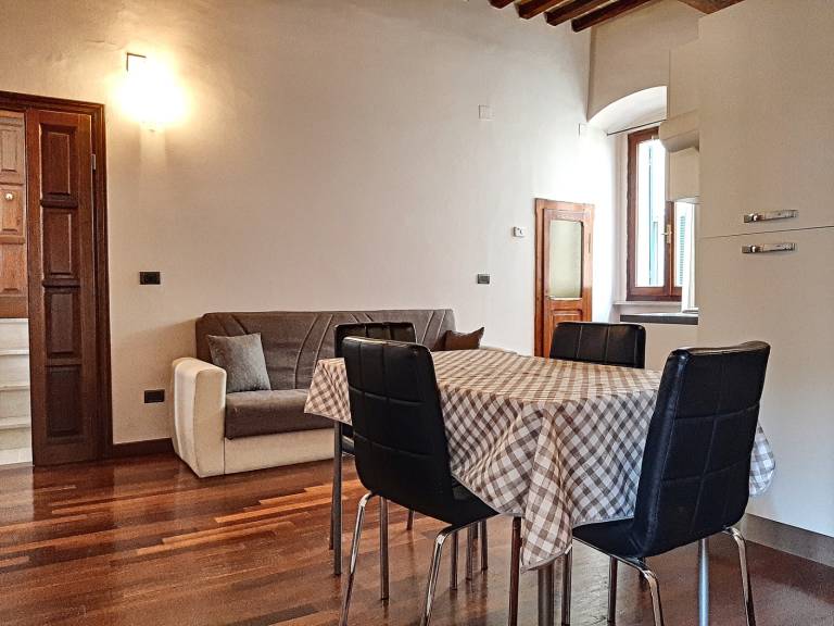 Rental apartment with terrace — photo 2