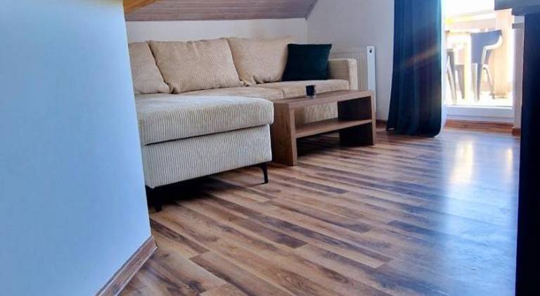 Apartment with barbecue, patio & yard — photo 4