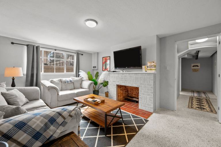 Central Home Near U. S. Olympic Training Center Firepit/Games/Grill — photo 2