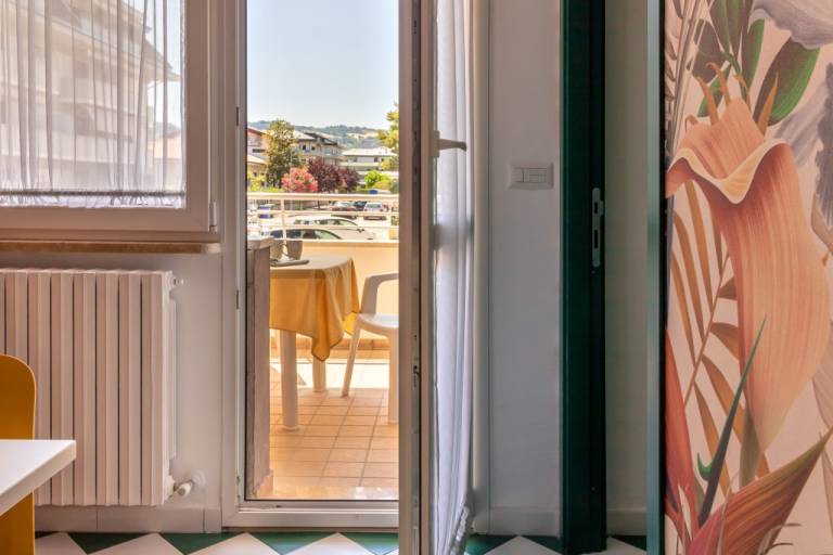 Family-friendly lovely apartment with yard & patio | Pet-friendly — photo 4