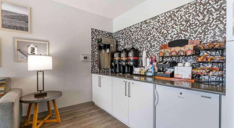 Extended Stay America Suites - Portland - East — photo 3