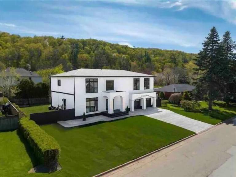 House Grimsby