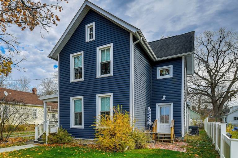 Cottage  Buffalo