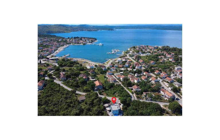 Dom  Raslina