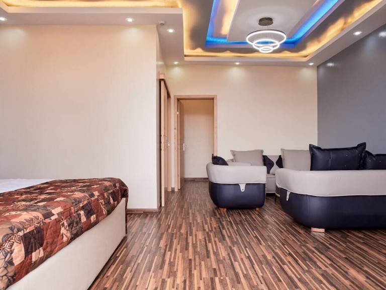 Apartment Nyarutarama
