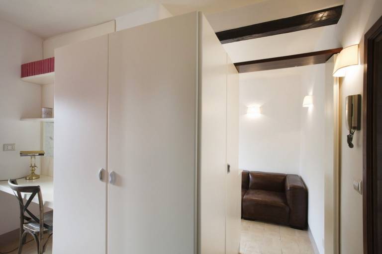 Nice holiday apartment with patio | Next to Trevi Fountain | Pets allowed — photo 5