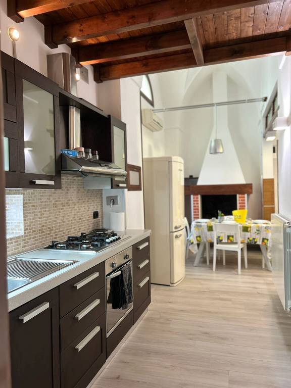 Family-oriented charming rental apartment with barbeque & yard | Garden view | Dogs allowed — photo 4