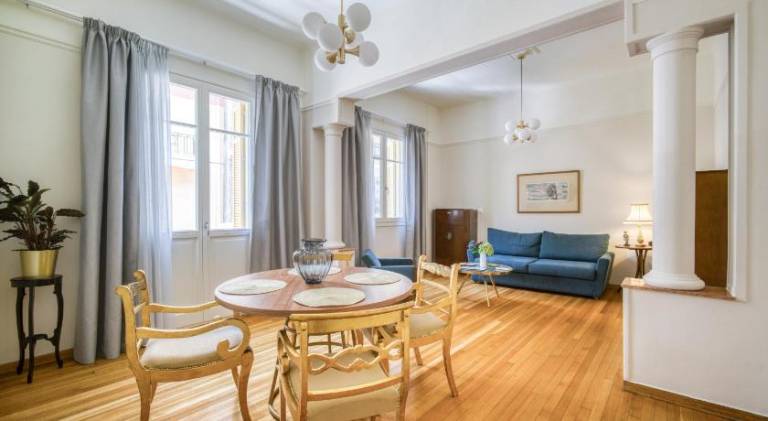 Serviced apartment with yard | Near Temple of Hephaestus | Dogs allowed — photo 2