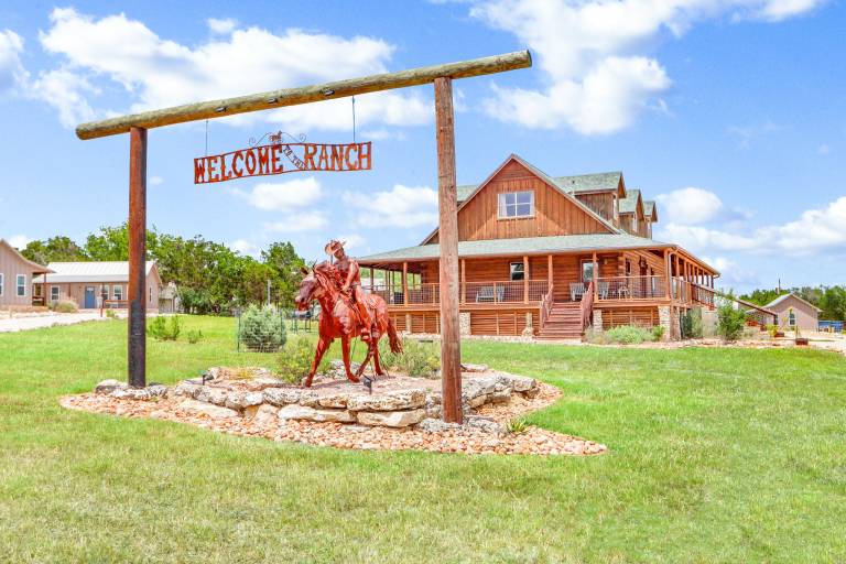RusTx Ranch- Entire Property — photo 4