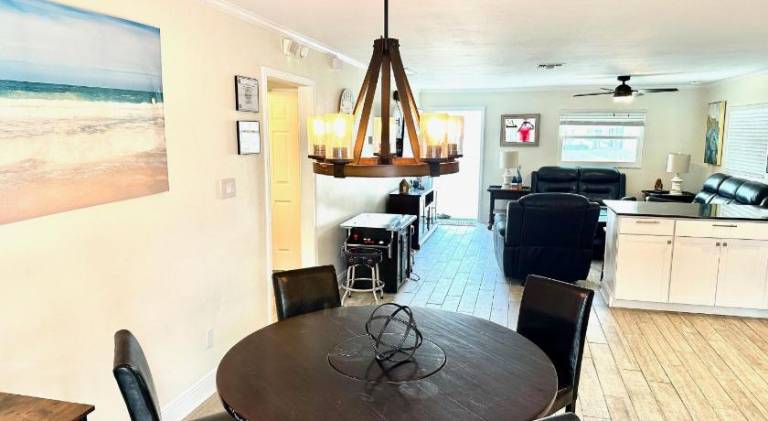 Vacation home | Beach nearby | Pet-friendly — photo 5
