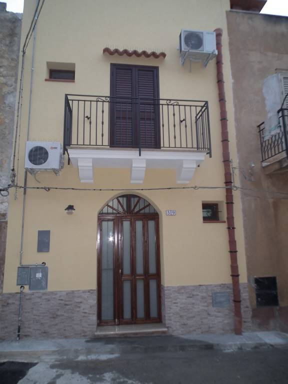 Holiday apartment with 2 rooms for 6 persons — photo 3