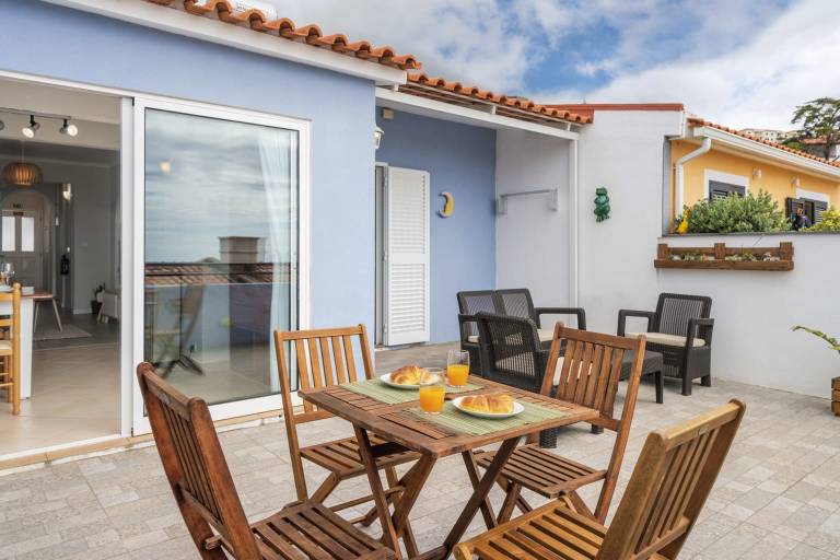 Ferienhaus in Caniço, Garajau f&uuml;r max. 5 Personen am Atlantik