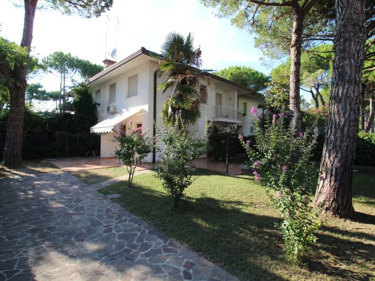 Vacation home with patio & garden in Udine