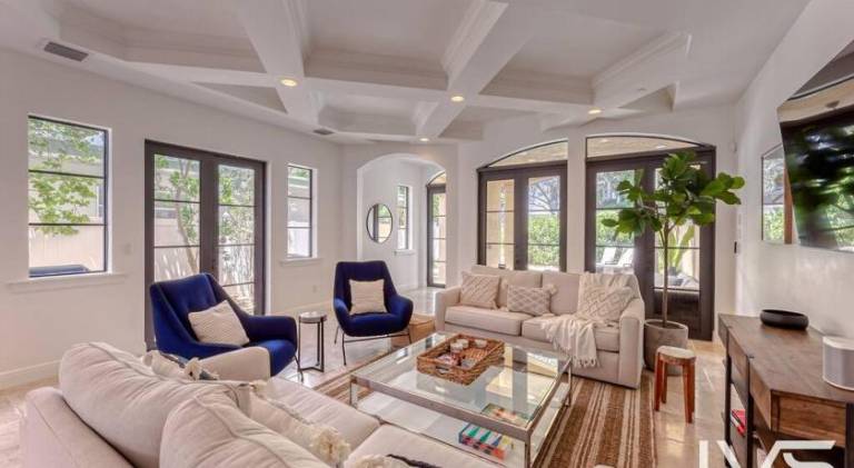 Pleasant house with pool | Near Las Olas Boulevard | Suitable for remote work | Pets allowed — photo 3