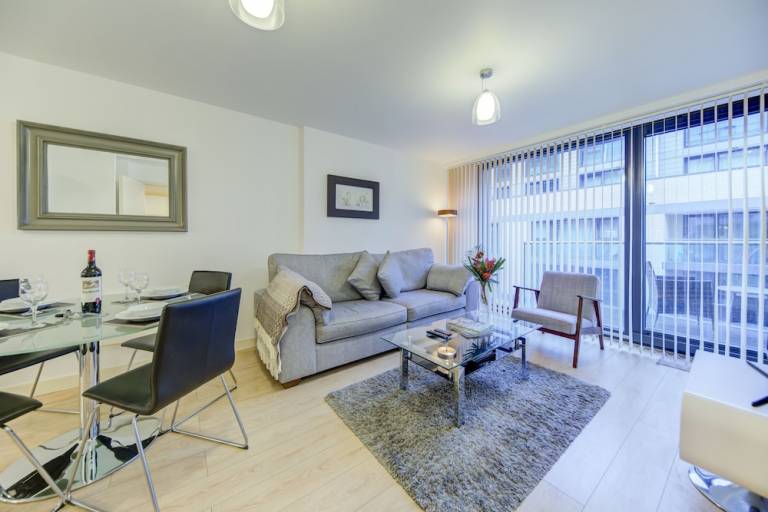 Apartma Bristol