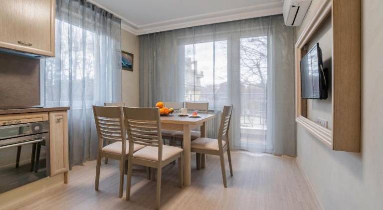 Beautiful holiday apartment with terrace | Close to Alexander Nevsky Cathedral | Pets allowed — photo 5