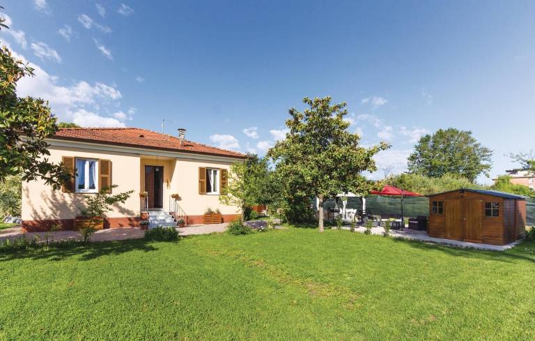 Huis Marina di Massa