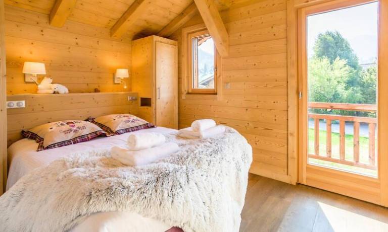 Chalet, Ground floor, balcony, fireplace or stove, 170m², Morzine — photo 5