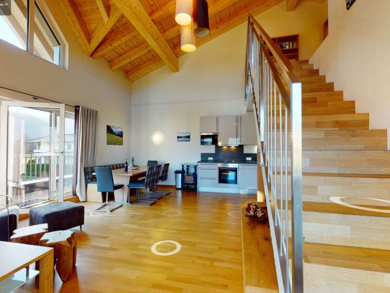 House with patio | Mountain view — photo 3