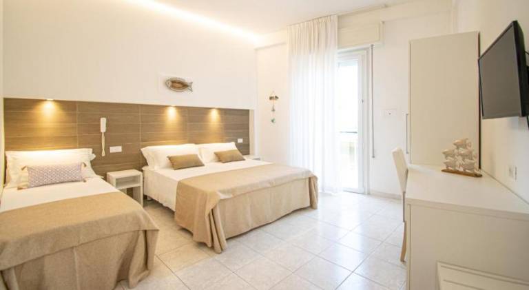 Ambra Hotel Cattolica — photo 2
