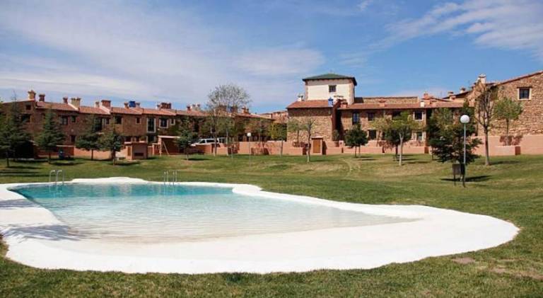 Beautiful vacation home with pool | Pet-friendly in Teruel