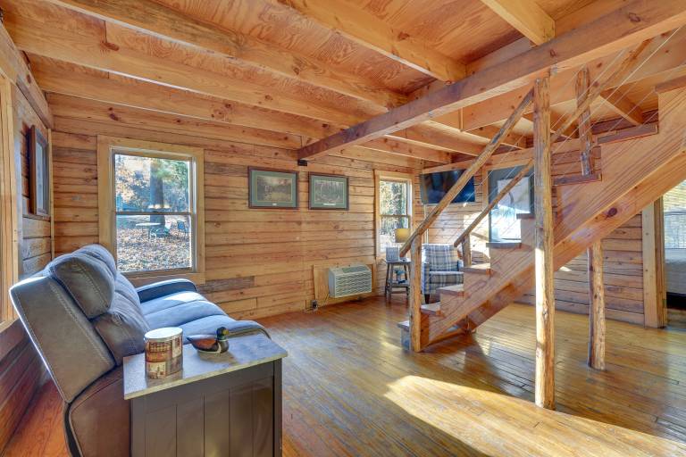 Access to Community Marina! Lake-View Murray Cabin — photo 4
