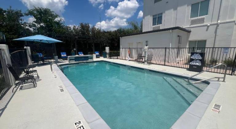 Blanco River Hotel — photo 4