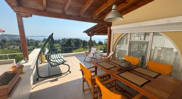 House with private pool, yard & patio | Next to the beach | Suitable for remote work | Pets are welcome in Kassandra