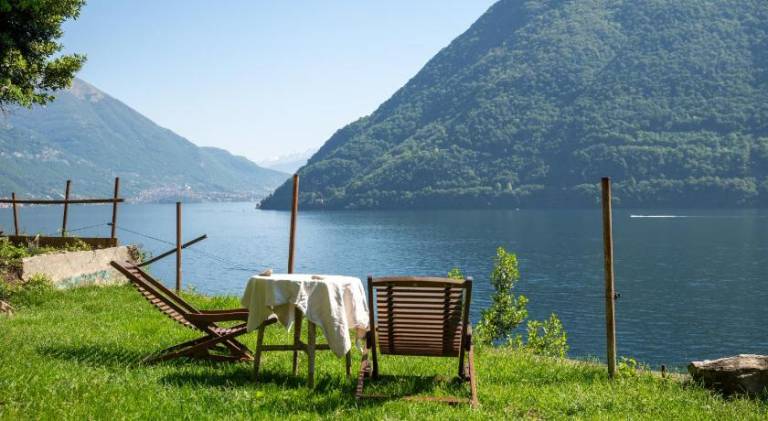 Le Dimore - Como City Center - Boutique apartments near Lake, Train and Bus Stations in Como