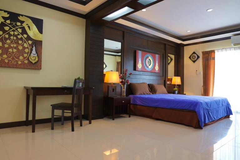 THOMLEK Guesthouse in Phetchaburi