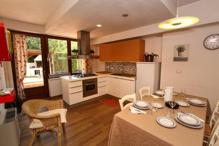 Fully equipped nice cottage with private pool, barbecue & garden | Nature view | Pets are welcome — photo 4