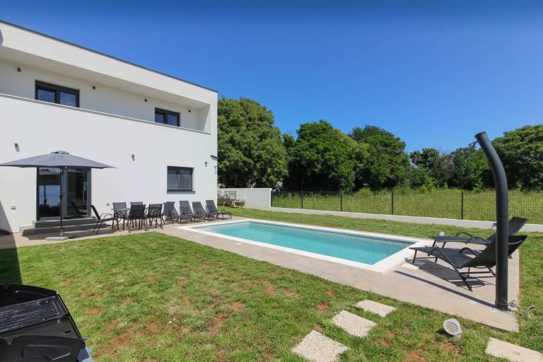 Fully equipped villa with pool, patio & BBQ | Pets allowed — photo 5