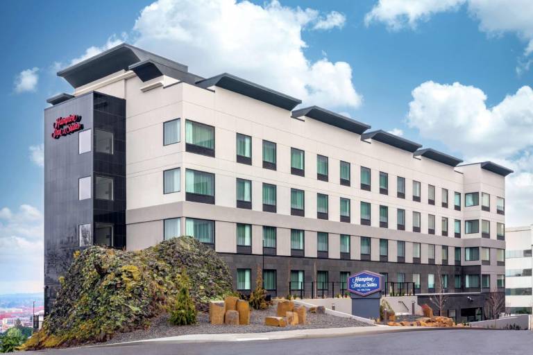 Hampton Inn & Suites Spokane Downtown South in Spokane, WA