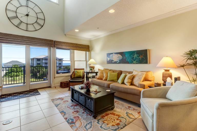 Condo | Beach view — photo 2